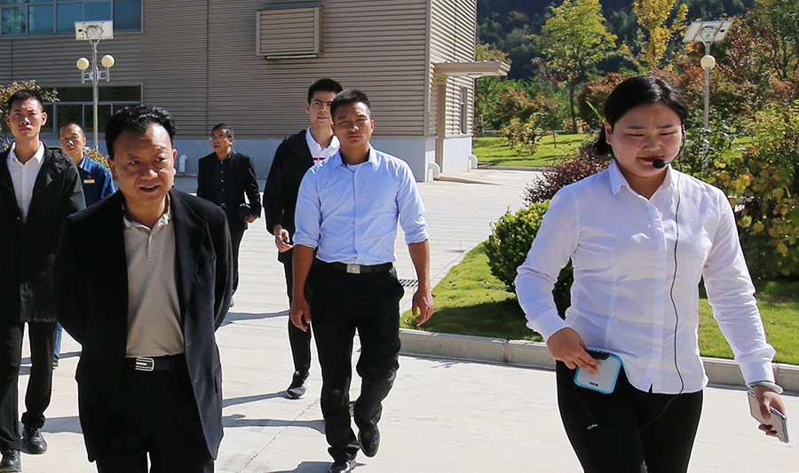 时任省人民检察院党组书记、检察长路志强莅临金徽股份调研.jpg
