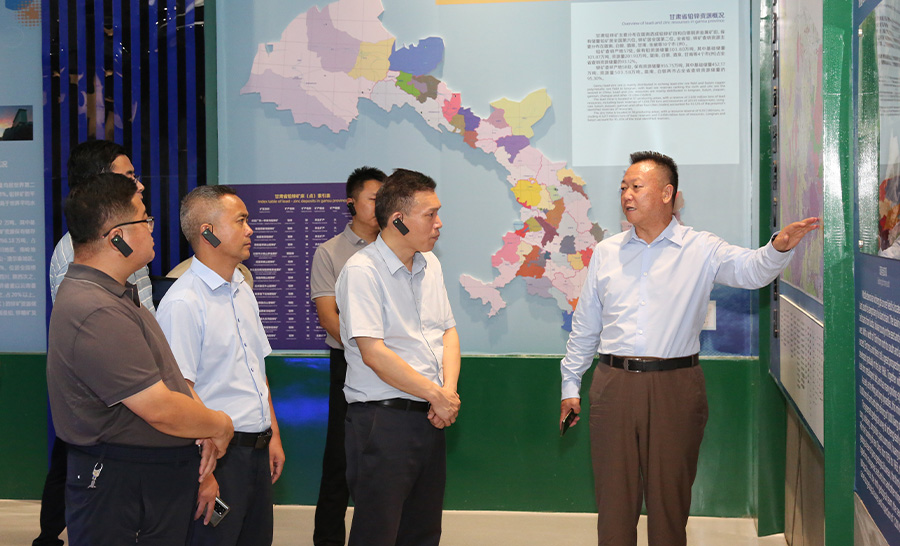 10.3-2022年08月，省科技厅副厅长牛振明莅临金徽股份指导工作。.jpg