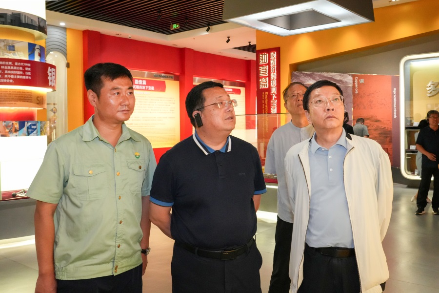 2024.06.23全国政协委员、 陕西省政协副主席、民建陕西省委会主委李忠民莅临金徽股份调研.jpg