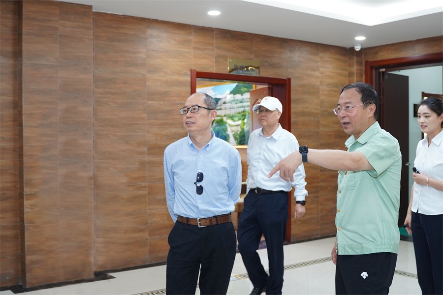 2024.06.23重庆市政协副主席、民盟市委会主委杜惠平莅临金徽股份调研.jpg