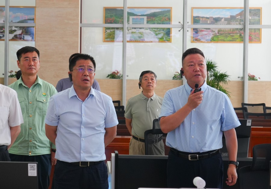 省自然资源厅党组书记、厅长张晓军莅临金徽股份调研绿色矿山建设工作_副本.jpg